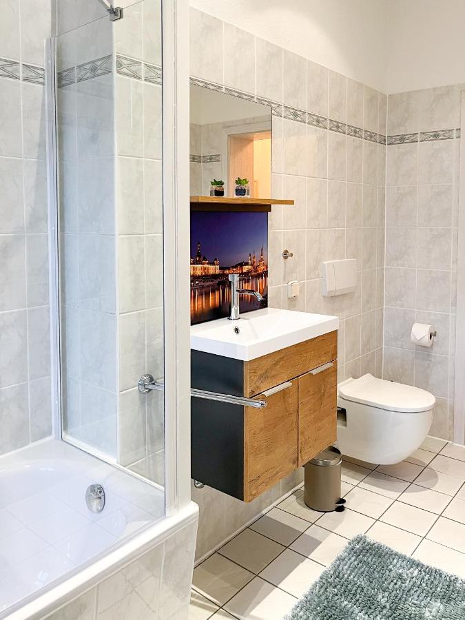 Federtraum Mit Sauna Sehr Gemuetlich, Neu Dresden Eksteriør billede