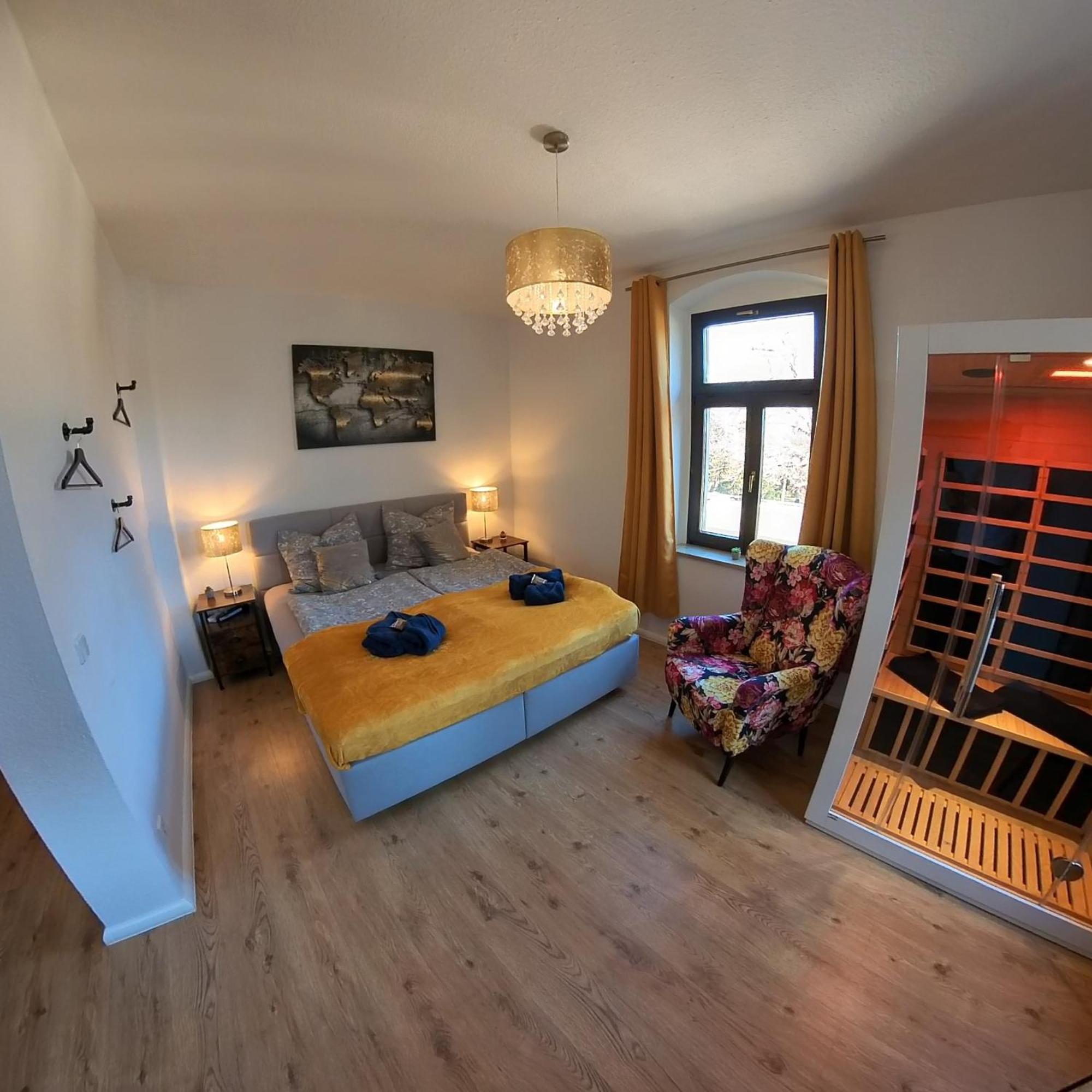 Federtraum Mit Sauna Sehr Gemuetlich, Neu Dresden Eksteriør billede